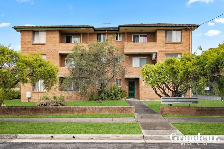 Main view of Homely unit listing, 5/248 River Avenue, Carramar NSW 2163