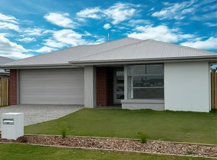 45 North Lakes Circuit, Burrum Heads QLD 4659