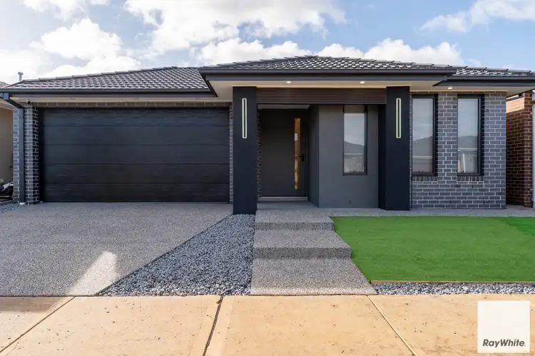 6 Mustang Circuit, Bonnie Brook VIC 3335