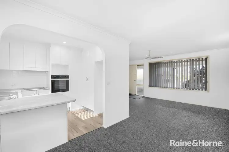 1 Capri Close, Belmont NSW 2280