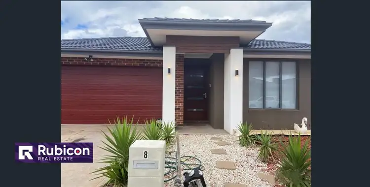 8 Lovicks Road, Weir Views VIC 3338