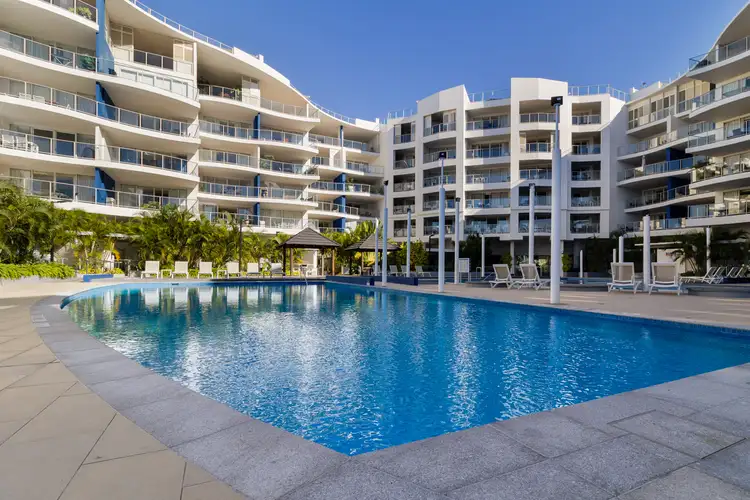 110/569 Esplanade, Urangan QLD 4655