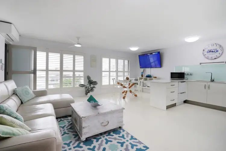 8/5 Orvieto Terrace, Kings Beach QLD 4551
