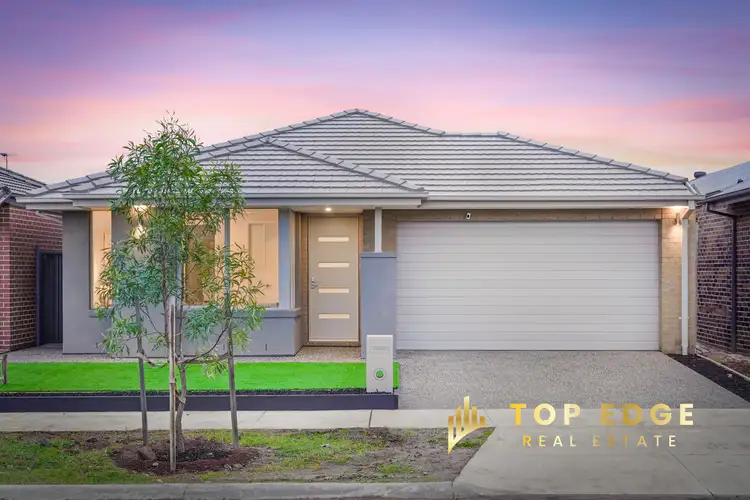 10 Ruff Way, Melton South VIC 3338