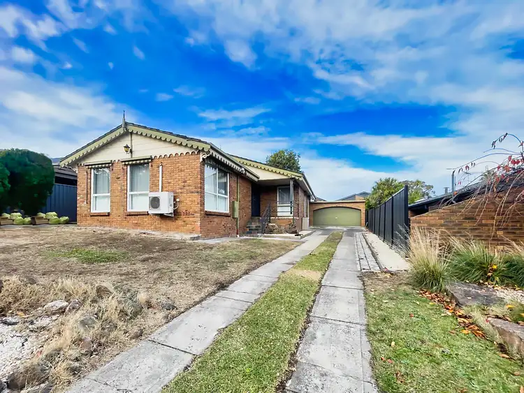 13 Rhyl Close, Endeavour Hills VIC 3802
