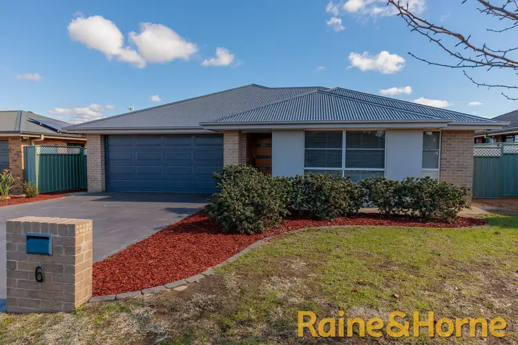 6 Dunheved Circle, Dubbo NSW 2830