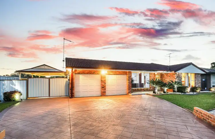 61 Alpine Circuit, St Clair NSW 2759