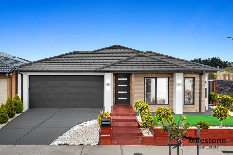 Second view of Homely house listing, 7 Viola Circuit, Clyde VIC 3978