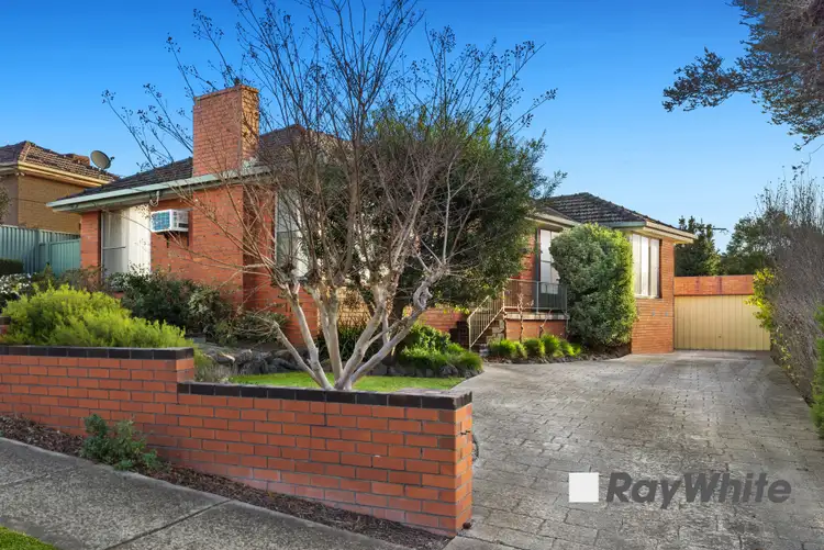 51 Charles Avenue, Hallam VIC 3803