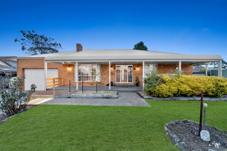 4 Coronet Court, Cranbourne VIC 3977