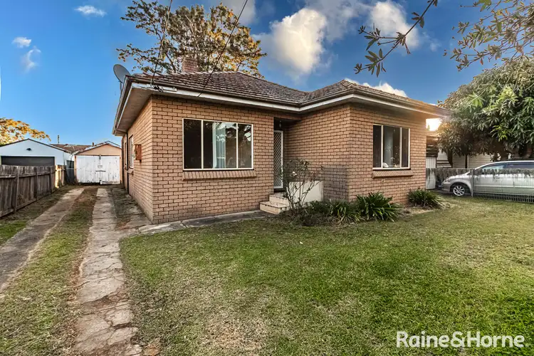 12 Bevan Street, Northmead NSW 2152