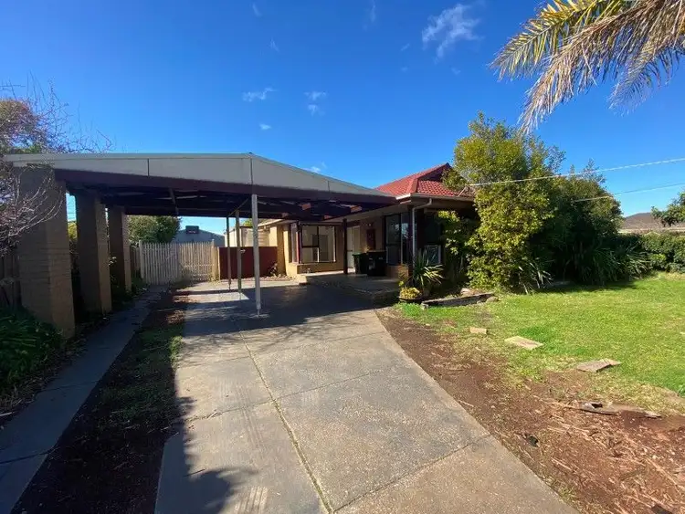 5 Kevin Court, Melton South VIC 3338