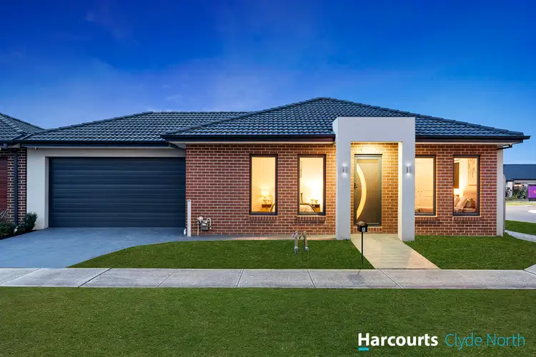 2 Spartan Avenue, Clyde North VIC 3978