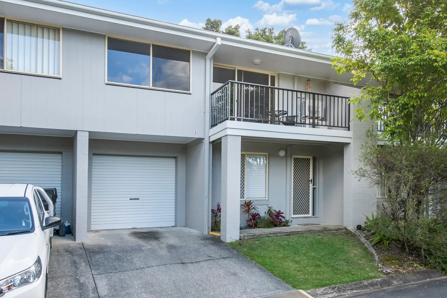 Main view of Homely townhouse listing, 2/3 Arundel Drive, Arundel QLD 4214