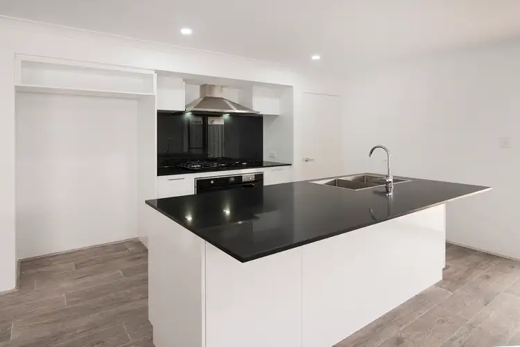 27 Abelia Avenue