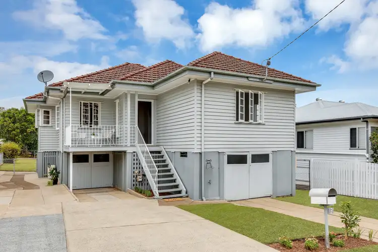 18 Leach Street, Everton Park QLD 4053