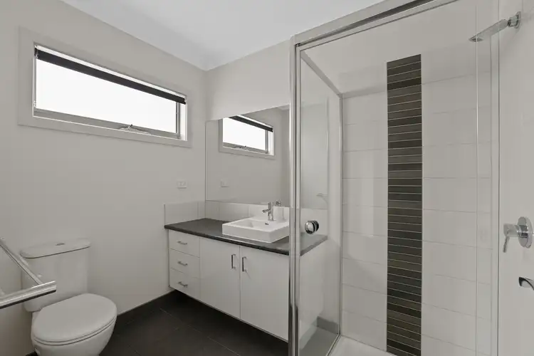 Sixth view of Homely unit listing, 9/4 Hearn Street, Drouin VIC 3818