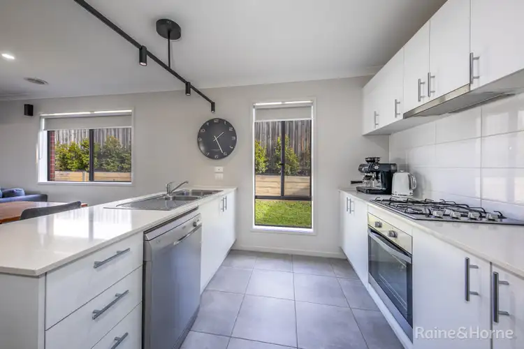 Fourth view of Homely house listing, 40 Wedmore Crescent, Sunbury VIC 3429