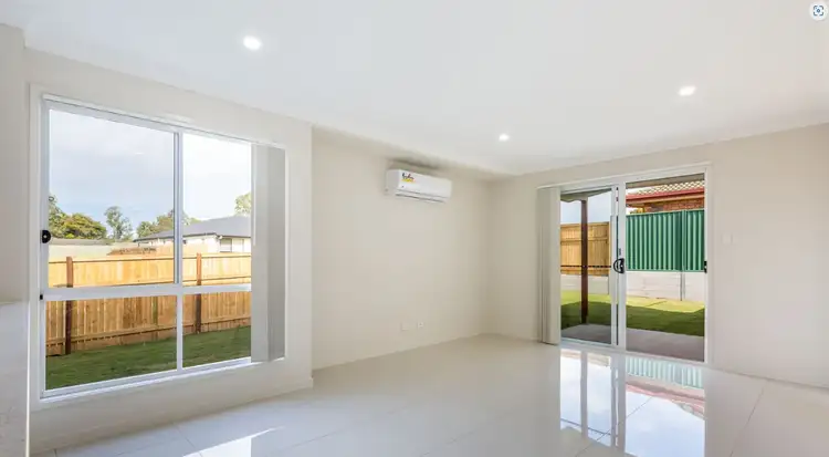 Fifth view of Homely semi-detached listing, 1/57 Wright Crescent, Flinders View QLD 4305