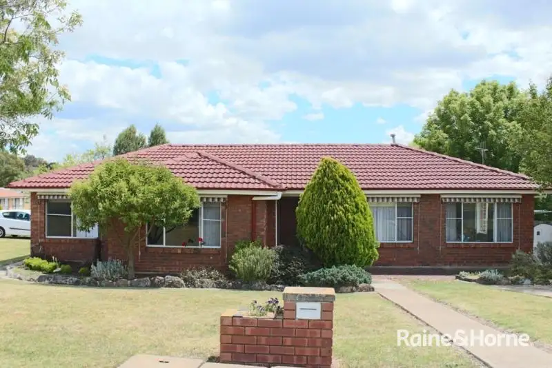 Main view of Homely house listing, 2 Willman Place, Bathurst NSW 2795