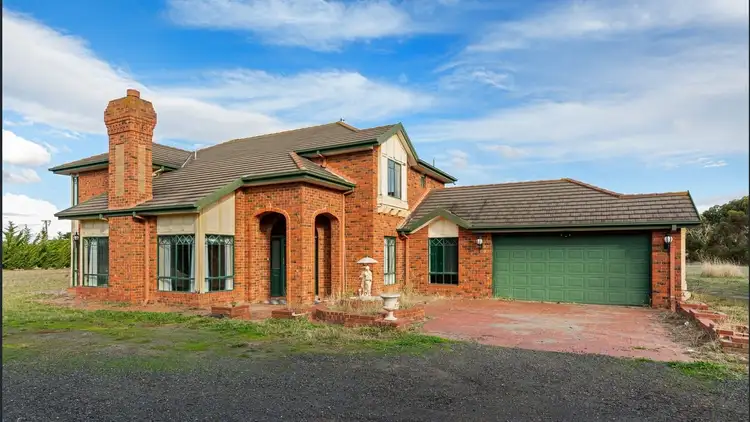 5 Raes Road, Sunbury VIC 3429