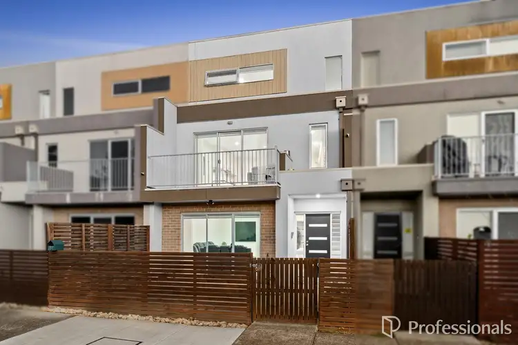 5/5 Strathvea Lane, Caroline Springs VIC 3023