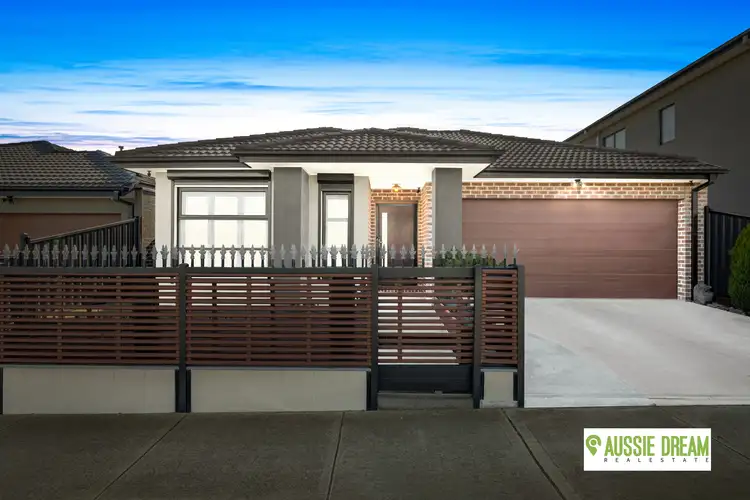 19 Dewpond Crescent, Wollert VIC 3750