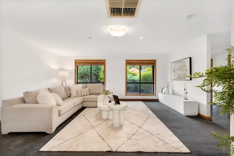 34 Horseshoe Drive, Woodcroft SA 5162