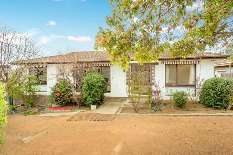 31 Coane Street, Holder ACT 2611