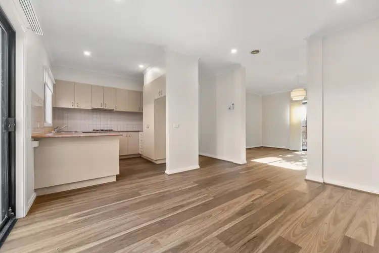 Fourth view of Homely townhouse listing, 9/284-285 Nepean Highway, Seaford VIC 3198