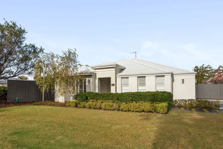 561 Karrinyup Rd, Stirling WA 6021