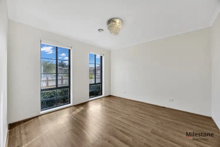 32 Ashton Crescent, Hoppers Crossing VIC 3029