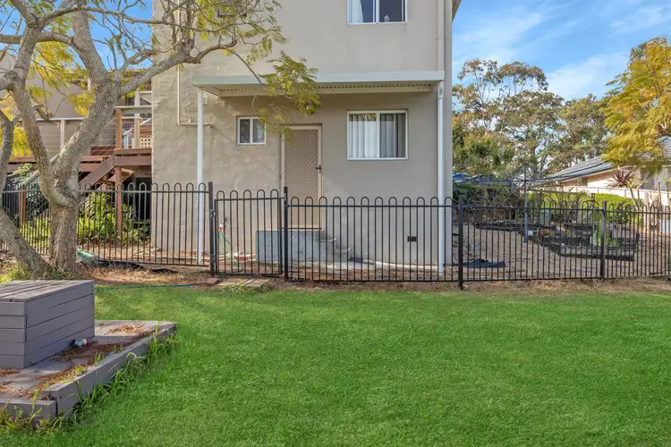 2/8 Mynah Close, Mount Hutton NSW 2290