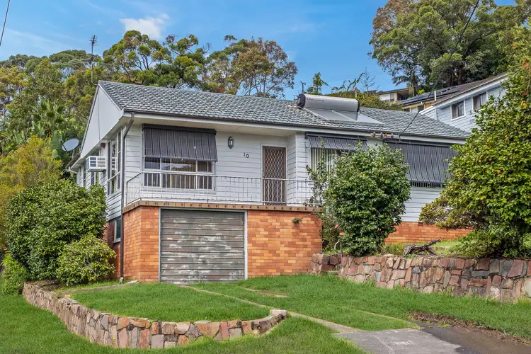10 Albert  Street, Valentine NSW 2280