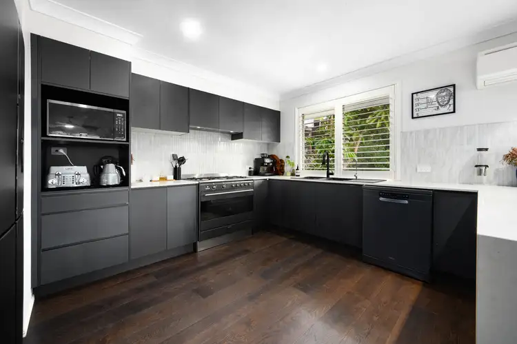 13 Tuvalu Street, Pacific Pines QLD 4211