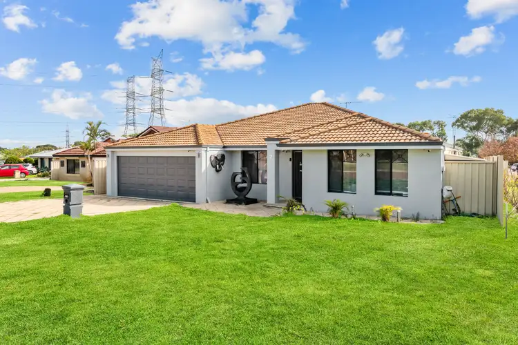 Second view of Homely house listing, 7 Ellesmere Circuit, Success WA 6164