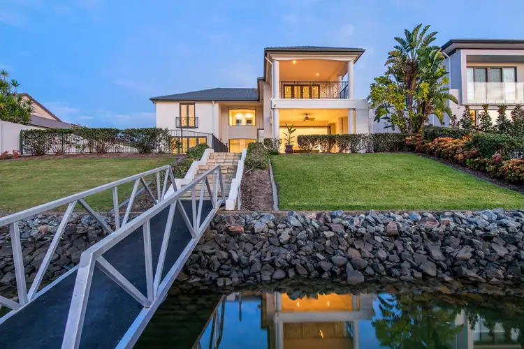 1129 Beechwood Drive, Hope Island QLD 4212