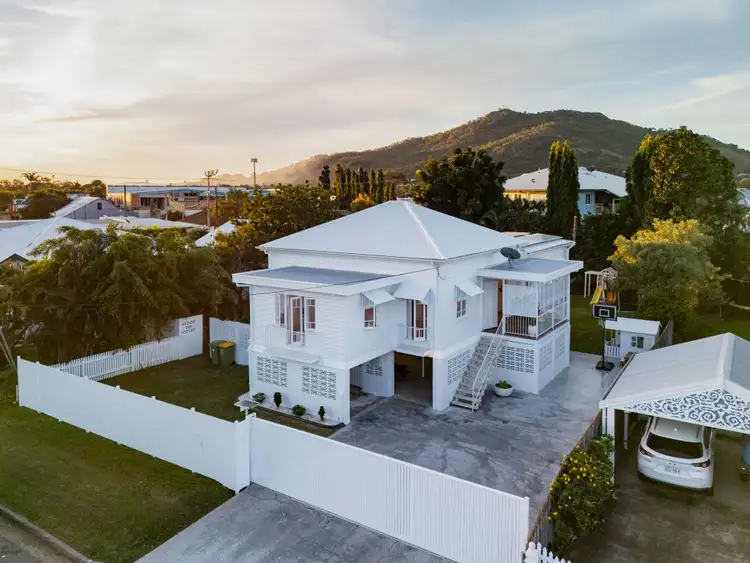 3 Philp Street, Hermit Park QLD 4812