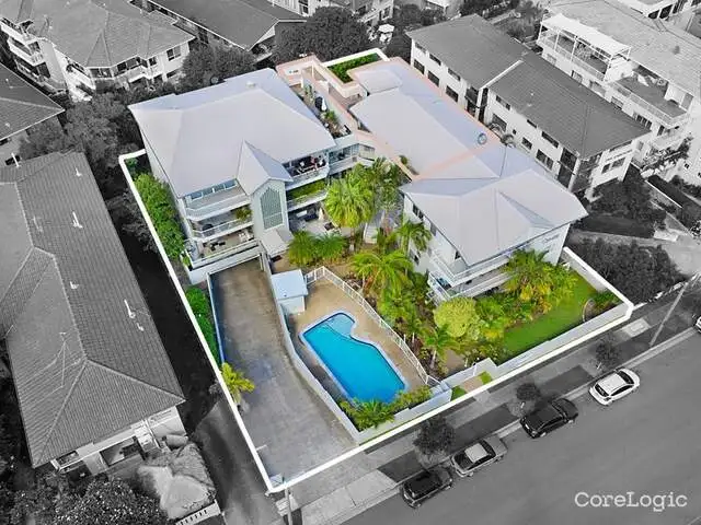 13/10 Rosewood Avenue, Broadbeach QLD 4218