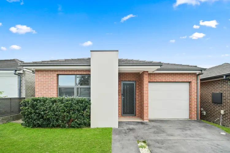 14 Killuna Way, Jordan Springs NSW 2747