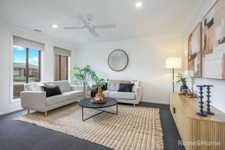 Third view of Homely house listing, 18 Longmire Court, Sunbury VIC 3429