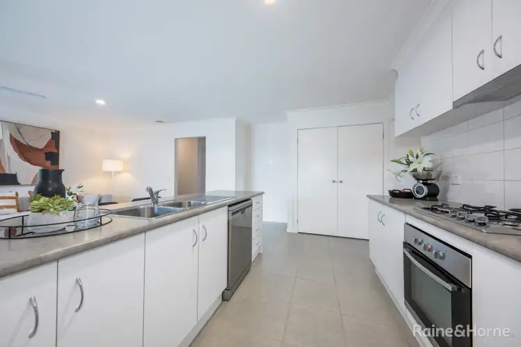Sixth view of Homely house listing, 18 Longmire Court, Sunbury VIC 3429