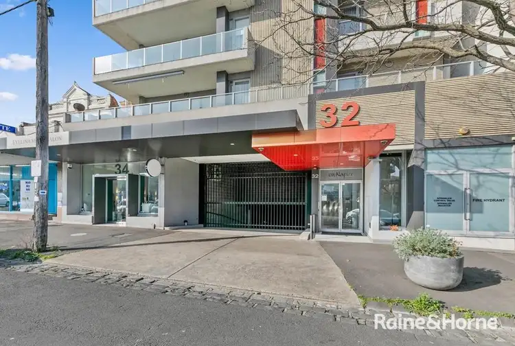 3/32 Napier Street, Essendon VIC 3040