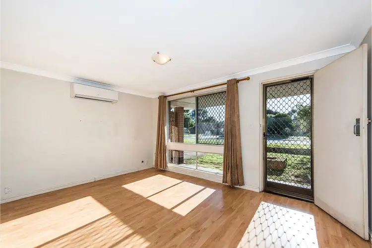 Fourth view of Homely semi-detached listing, 27 Satellite Place, Carlisle WA 6101