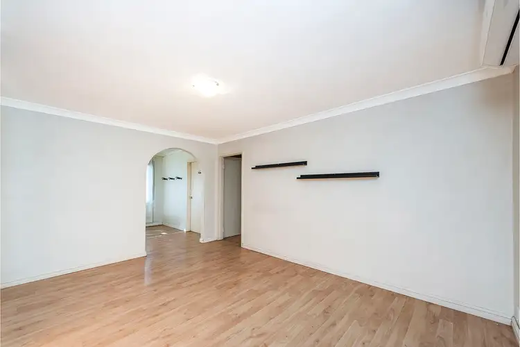 Sixth view of Homely semi-detached listing, 27 Satellite Place, Carlisle WA 6101