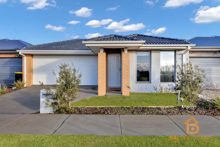 3 Dundalk Way, Rockbank VIC 3335