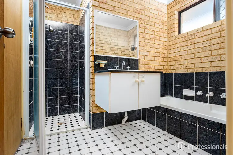 Sixth view of Homely house listing, 73 Tallarook Way, Waggrakine WA 6530