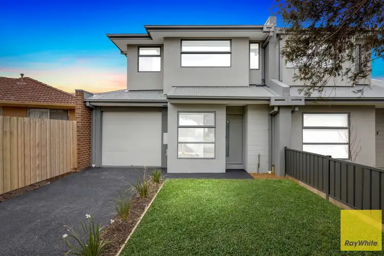 Main view of Homely unit listing, 1/25 Thomson Avenue, Laverton VIC 3028