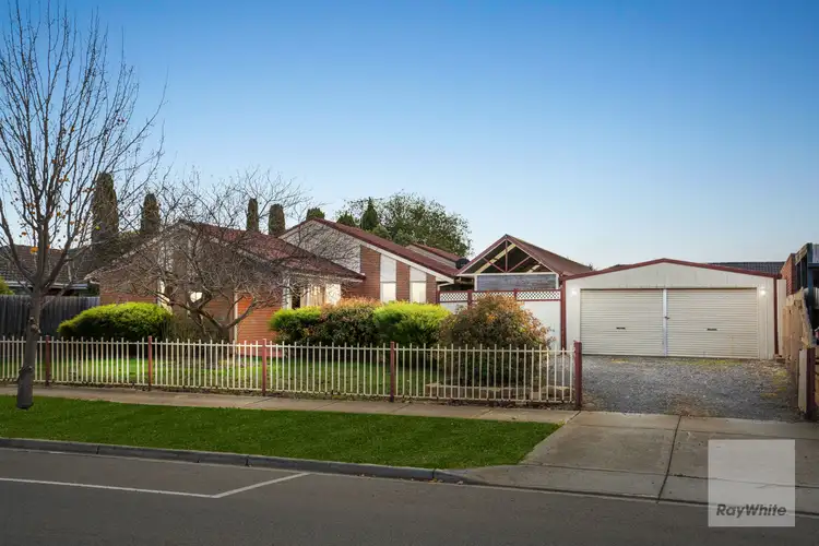 292 Centenary Avenue, Melton West VIC 3337