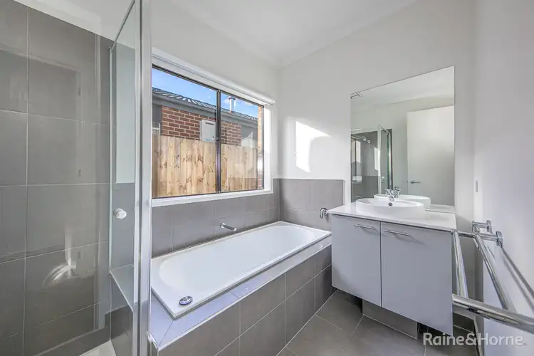 Fifth view of Homely house listing, 2/10 Sully Court, Diggers Rest VIC 3427